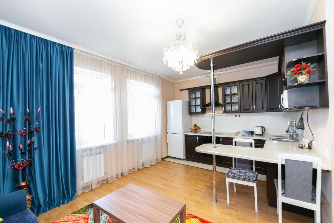 В Promenade Expo квартира с романтическим видом Астана Экстерьер фото
